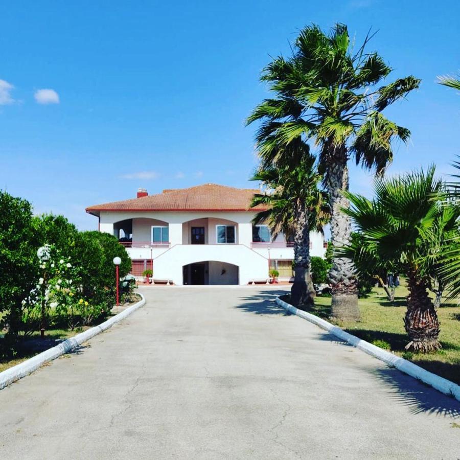 B. & B. Villa Giada Marina di Ginosa Екстер'єр фото