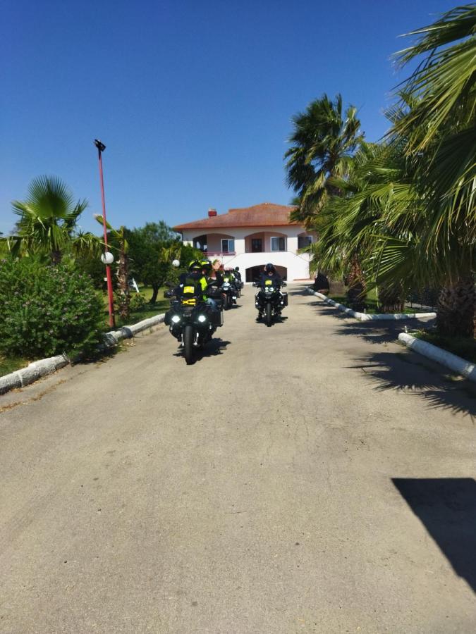 B. & B. Villa Giada Marina di Ginosa Екстер'єр фото