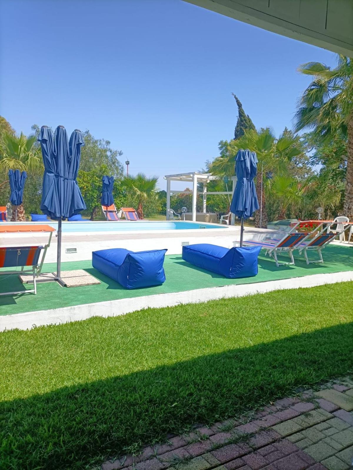 B. & B. Villa Giada Marina di Ginosa Екстер'єр фото