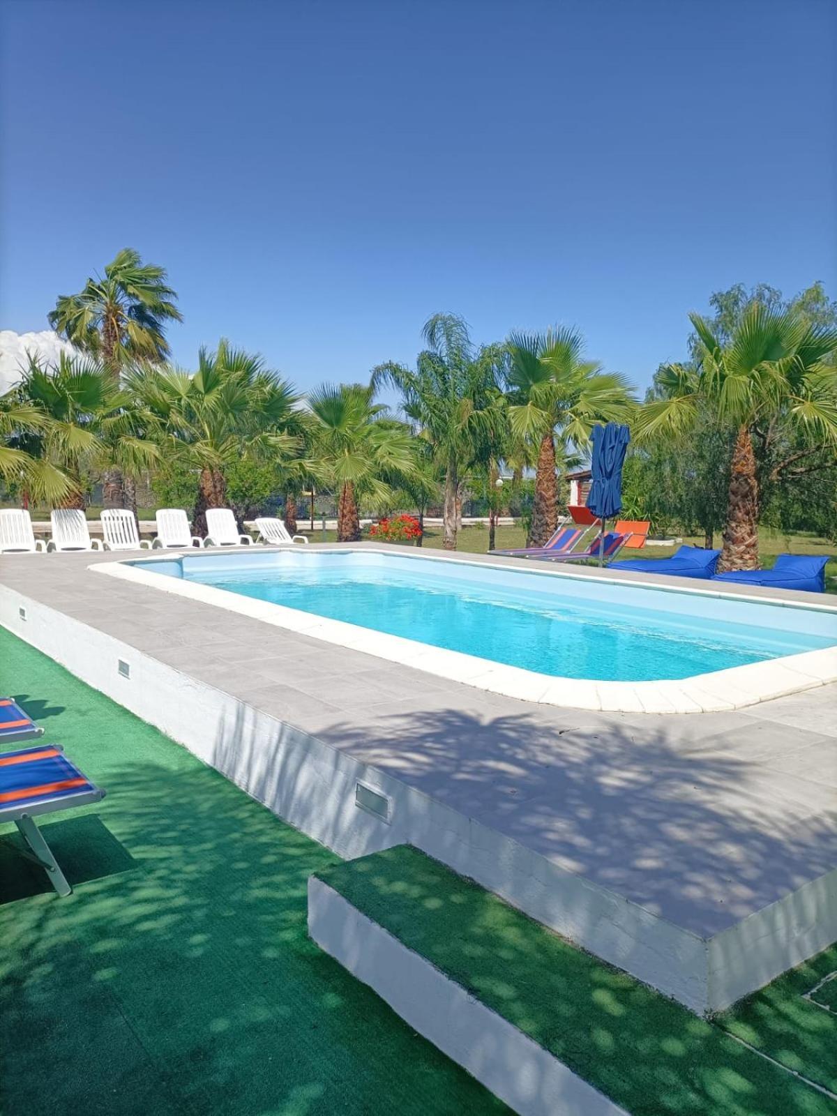 B. & B. Villa Giada Marina di Ginosa Екстер'єр фото