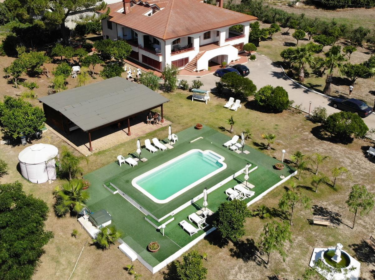 B. & B. Villa Giada Marina di Ginosa Екстер'єр фото
